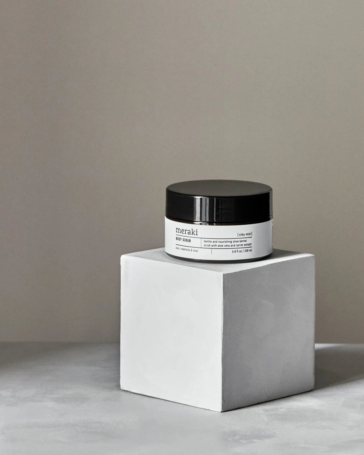 Body scrub, Silky Mist, 200 ml