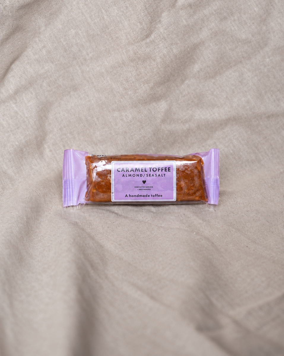 Konfektyrfabrikens Karamellkola Mandel och Havssalt 45g